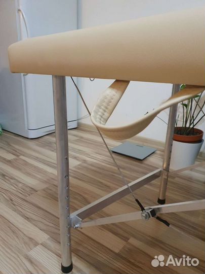 Кушетка с регулировкой высоты