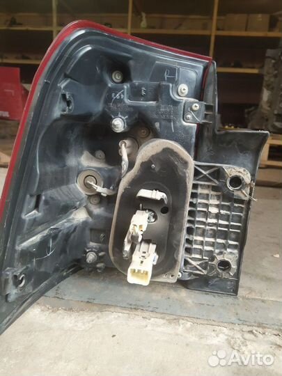 Фонарь правый Тойота 200 рестайлинг 2012-2015