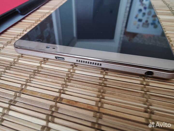 Huawei MediaPad M2-801W