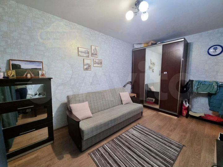 2-к. квартира, 43,8 м², 1/3 эт.
