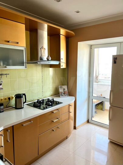 3-к. квартира, 92 м², 9/11 эт.