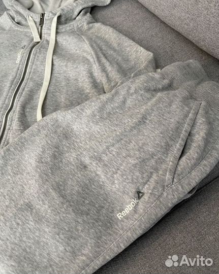 Спортивный костюм reebok женский