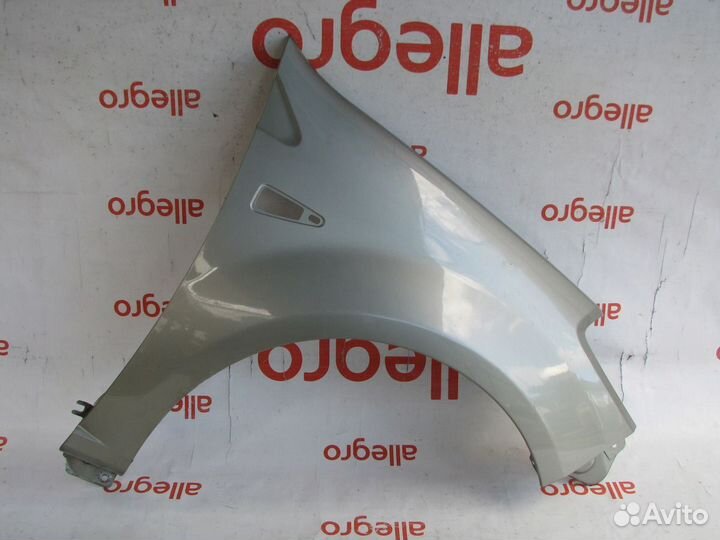 Крыло переднее правое Renault Sandero 2009-2014