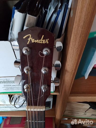 Концертная гитара