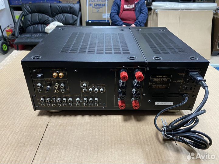 Усилитель Onkyo Integra A-701D(4) 21.3кг