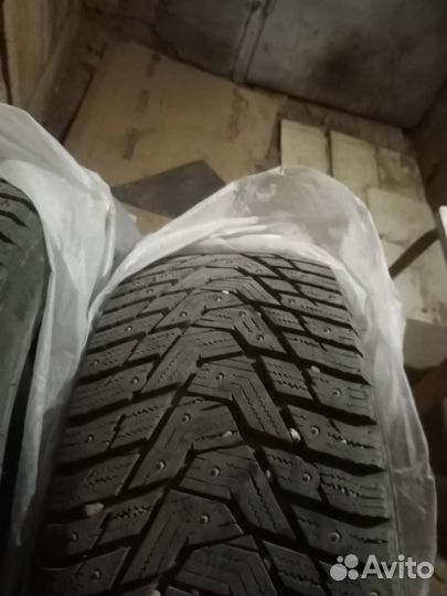 Hankook Winter I'Pike RS2 W429 245/45 R19