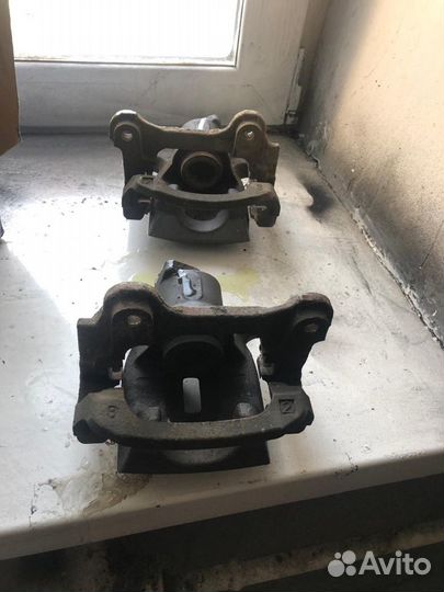 Суппорта от Lexus GS350