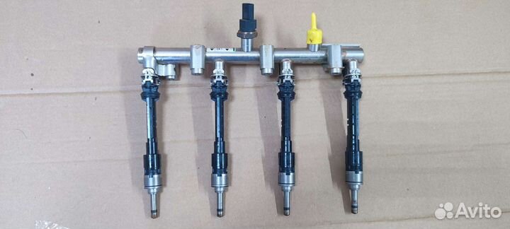 Форсунки топливные 166001525R Новые renault
