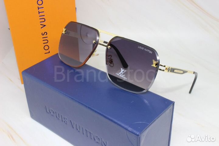Солнцезащитные очки Louis Vuitton