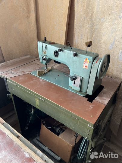 Швейная машина промышленная