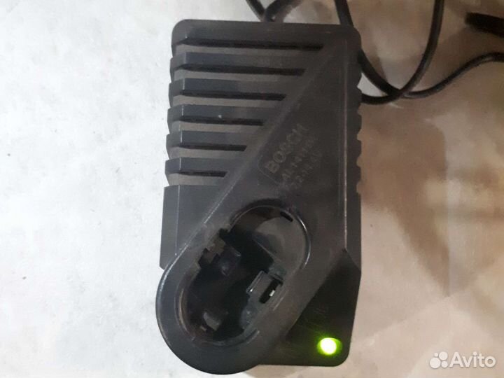 Зарядное устройство для шуруповерта