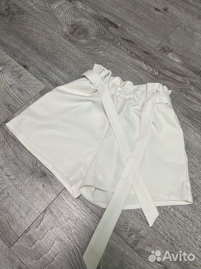 Шорты белые женские