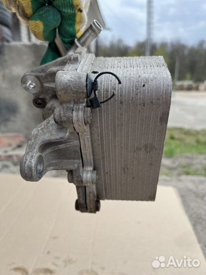 Радиатор маслянный mercedes m274 A2741880200