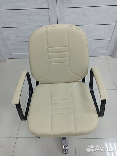 Кресло парикмахерское