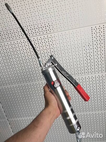 Шприц плунжерный 400 гр. с фикс. клапаном 