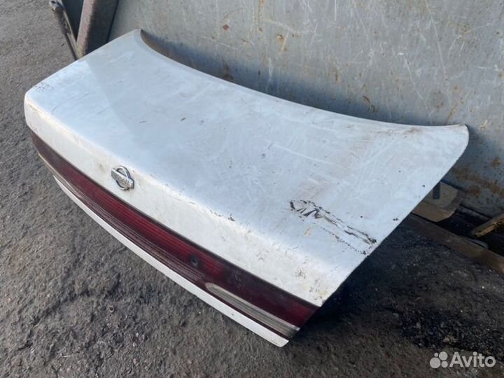 Крышка багажника Nissan Maxima A32 1994/2000