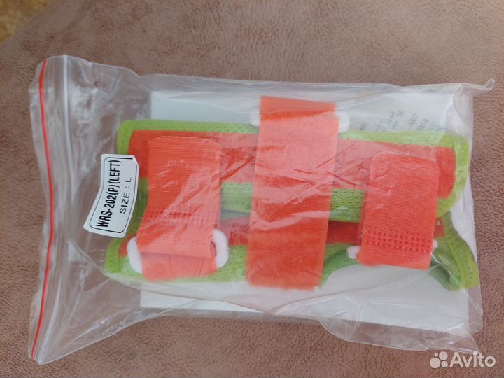 Ортез на лучезапястный сустав левый