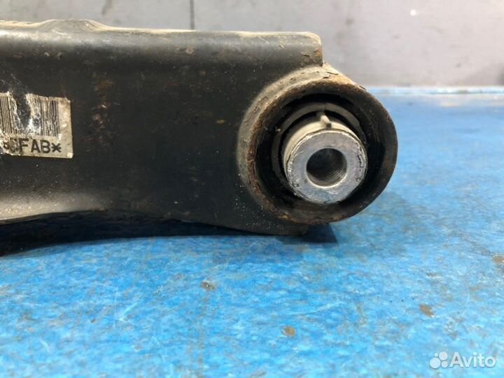 Рычаг нижний задний Volkswagen Passat B6