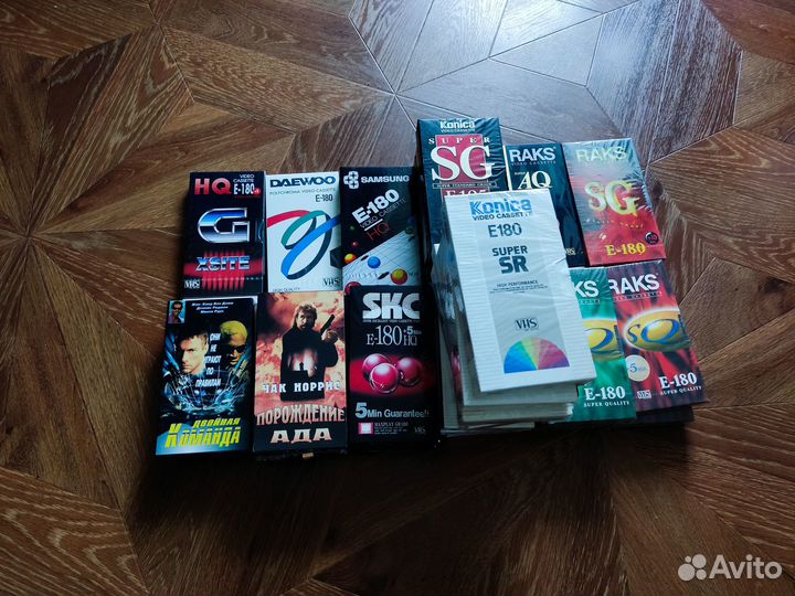 Видеокассеты с фильмами