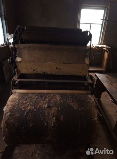 Чесальная машина для шерсти