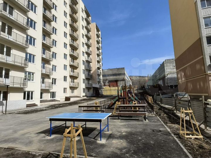 2-к. квартира, 64 м², 4/10 эт.