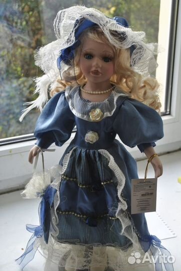 Куклы фарфоровые