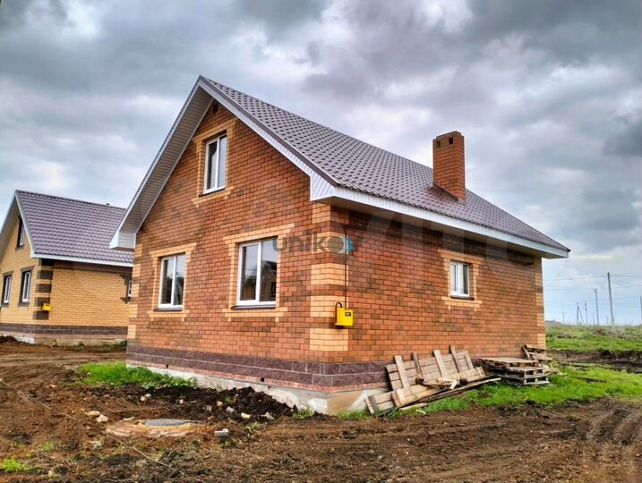 Коттедж 105 м² на участке 4 сот.