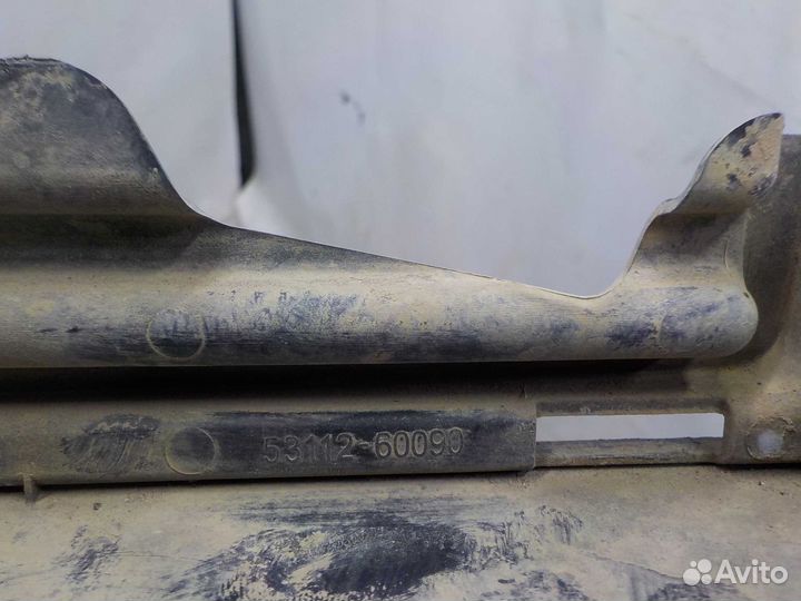 Решетка бампера toyota land cruiser 150 передняя