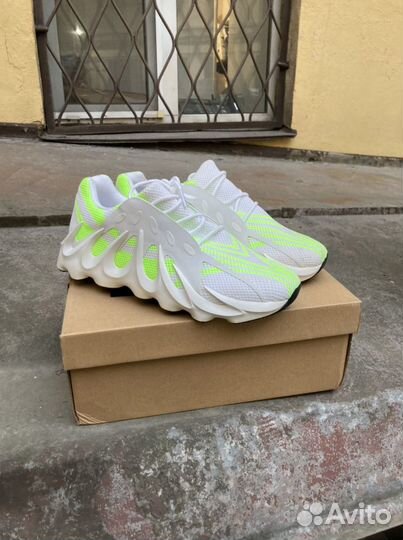 Кроссовки Adidas Yeezy 451 белые