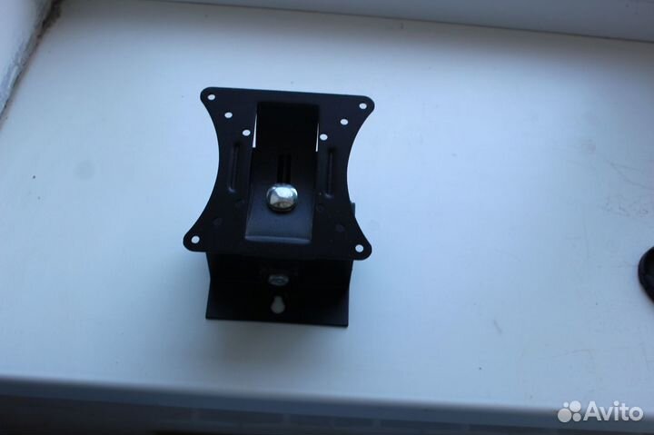 Кронштейн для телевизора