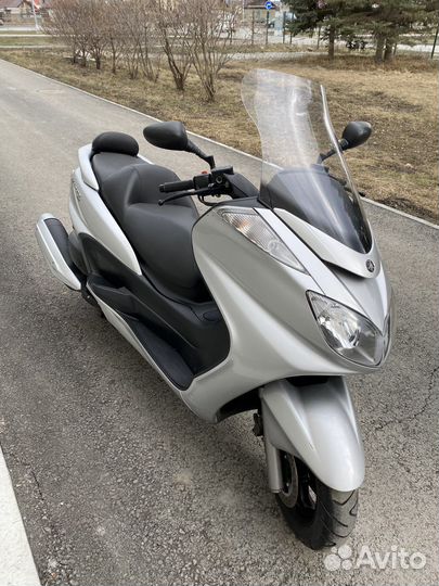 Максискутер Yamaha YP400 Majesty