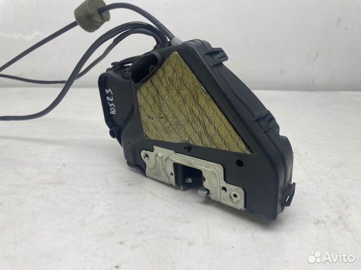 Замок двери задний правый Mercedes-Benz E W211 5.5