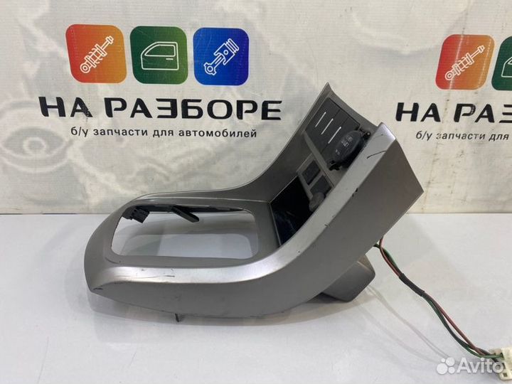 Накладка на центральную консоль (торпеды) Geely