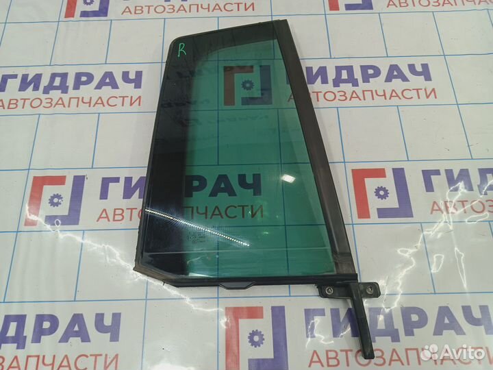 Стекло двери задней правой (форточка) Volksvagen T