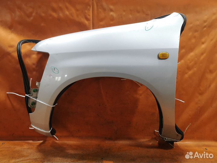 Крылья передние Toyota Probox ncp51v