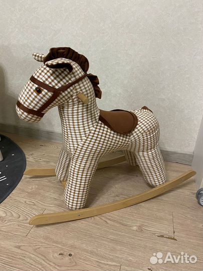 Качалка лошадь