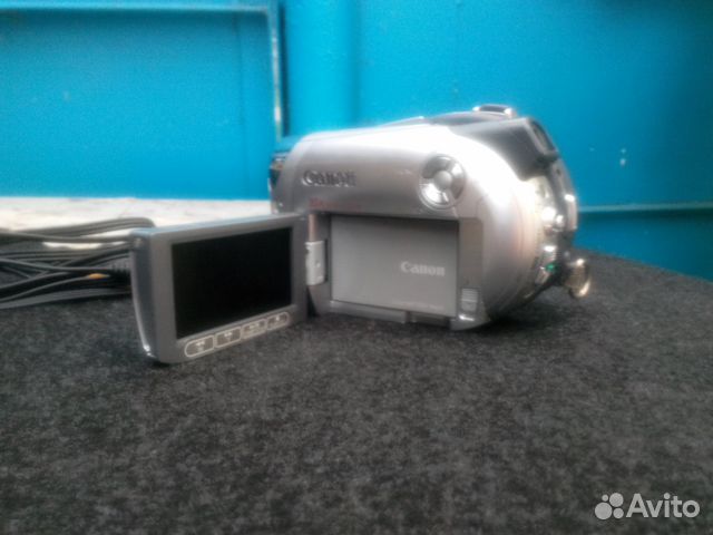 Видеокамера Canon DC-211