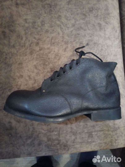 Ботинки старый запас