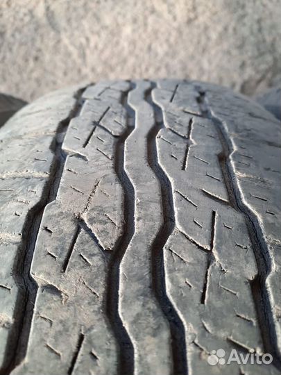 Bridgestone Dueler H/T 687 225/65 R17