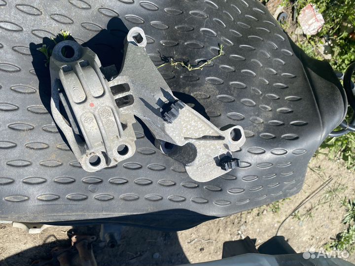 Генератор Renault Duster