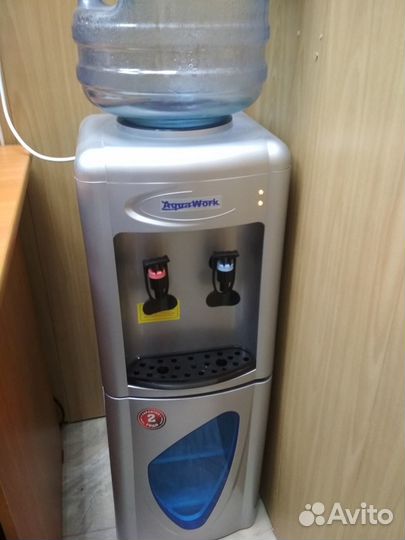 Кулер для воды новый