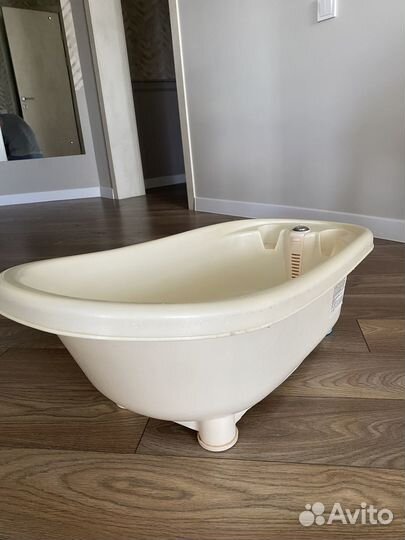 Детская ванночка с подставкой