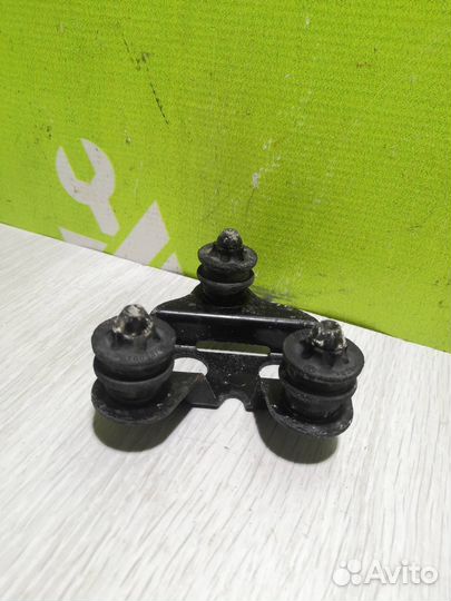 Кронштейн (сопут. товар) Фольксваген Гольф 6