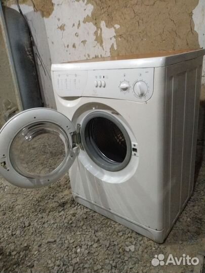 Стиральная машина Indesit