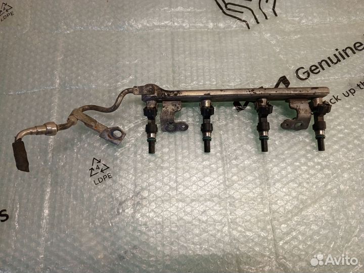 Форсунка топливная Nissan Note E11 HR16