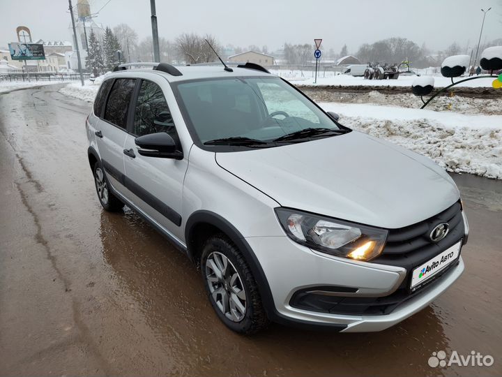 ВАЗ Granta Cross 1.6 МТ, 2023, 700 км