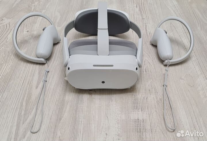 Pico 4 vr шлем + 50 игр