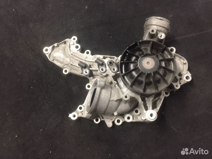 Помпа водяная Mercedes Gl-Class X166