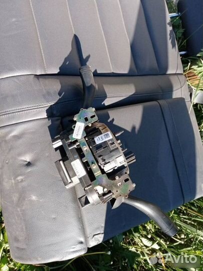 Подрулевой переключатель Volkswagen Touareg