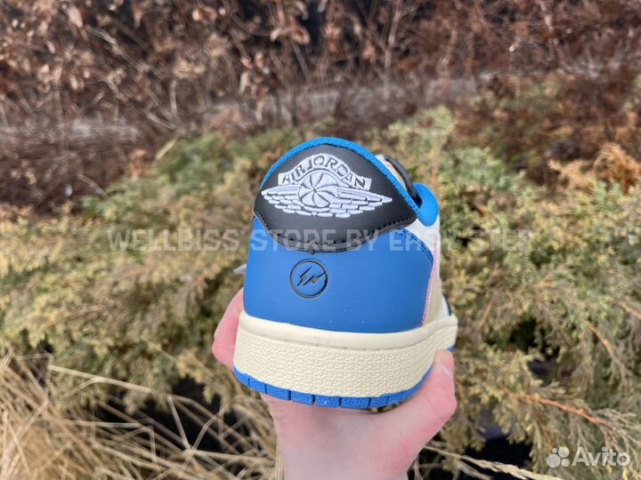 Nike Air Jordan 1 Low x Travis Scott Fragment